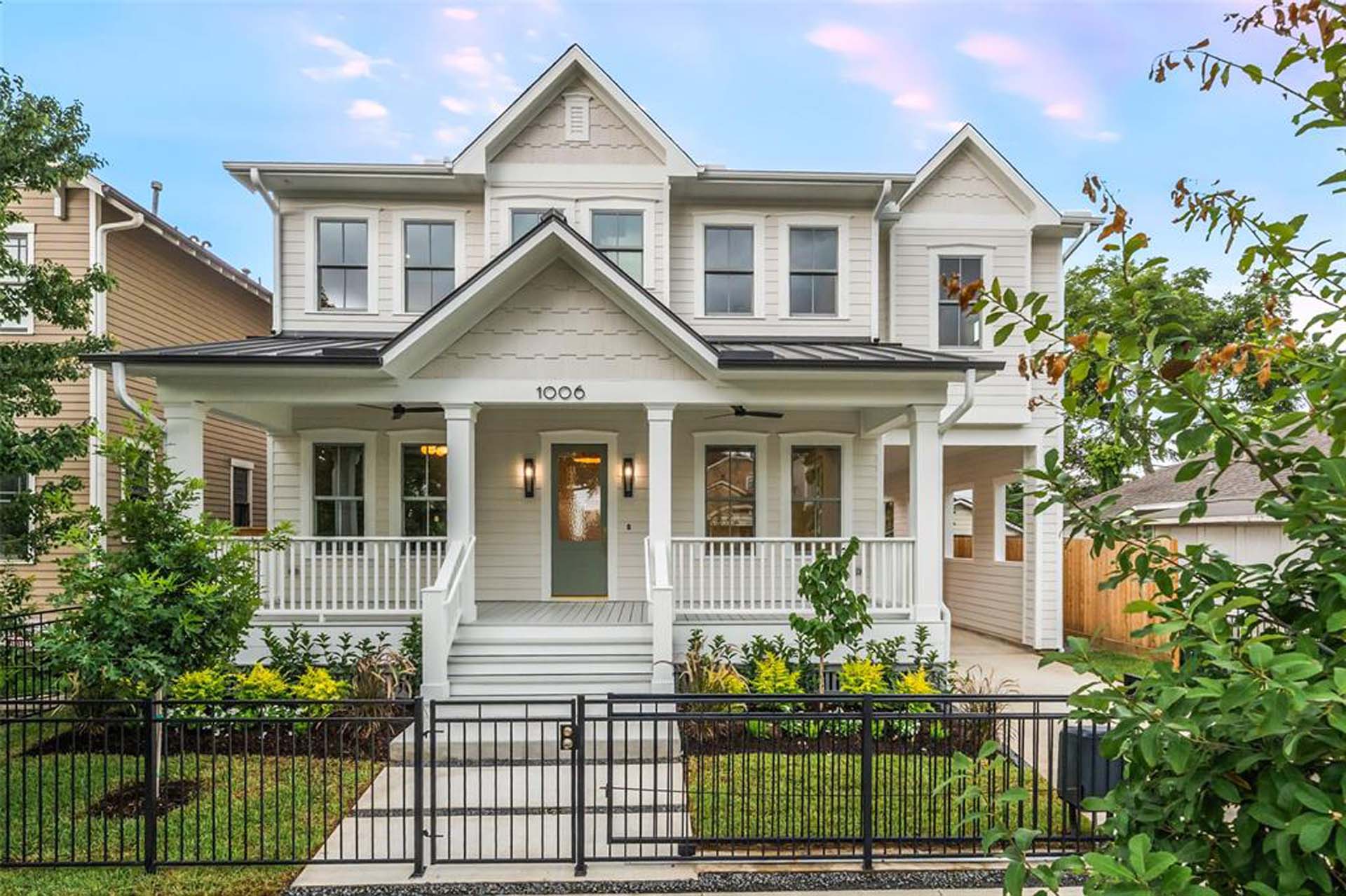 1006 Woodland